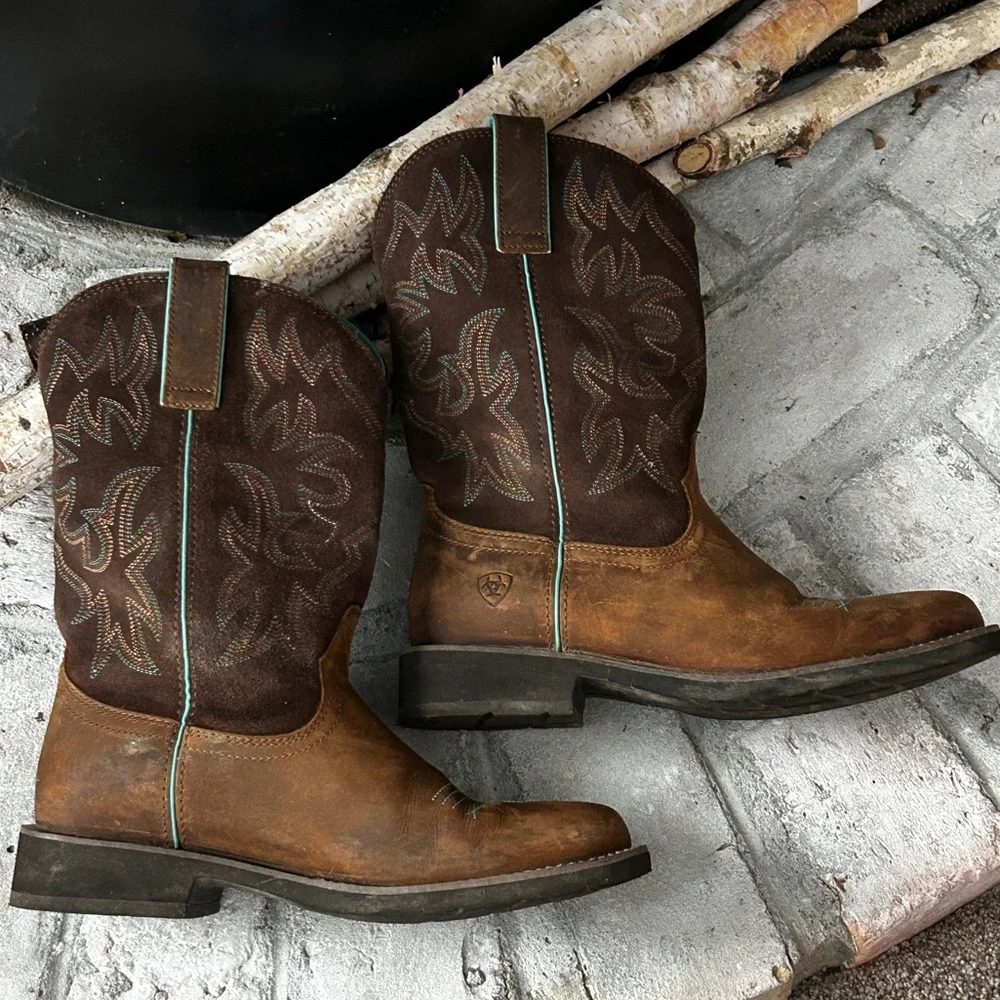 Ariat Delilah Round Toe Western Boots women's size 9B - Picture 2 of 9